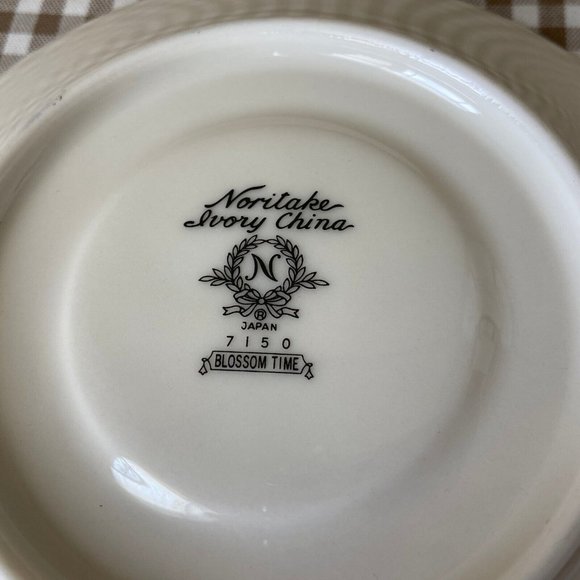 NORITAKE Ivory China BLOSSOM TIME 7150 Pattern Tea Cup and Saucer Set 16 Pieces - Picture 8 of 8